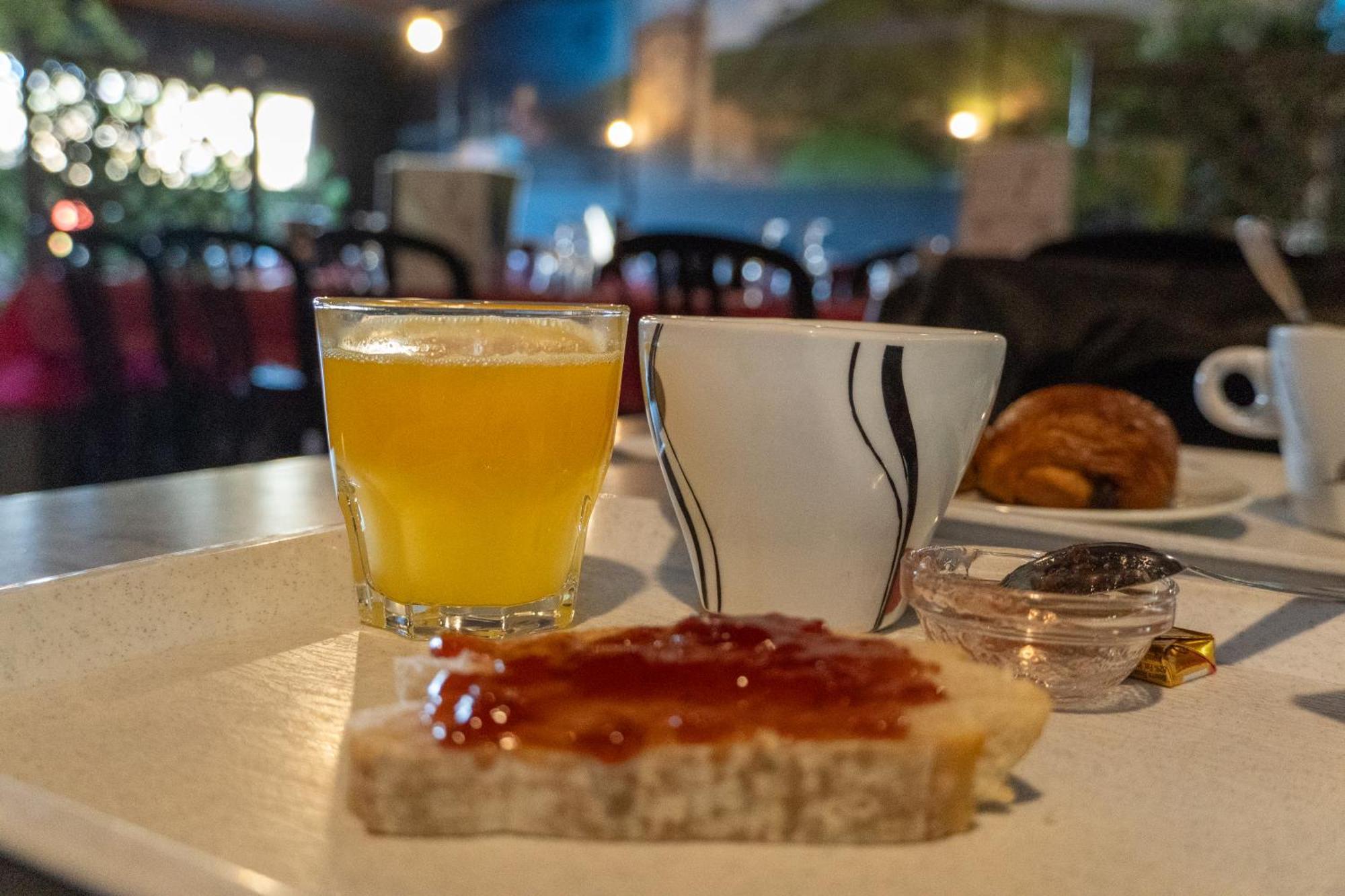 Cit'Hotel Restaurant Du Bowling De 미요 외부 사진